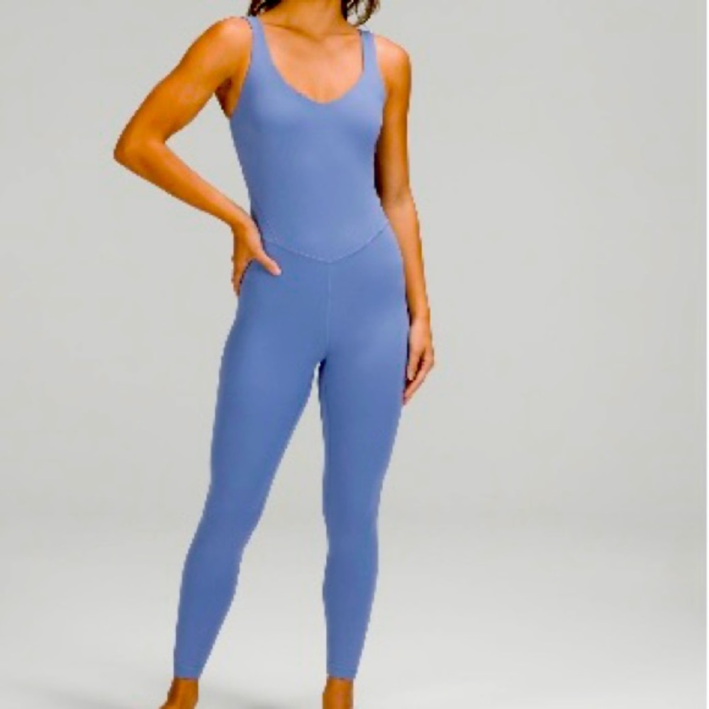 Lululemon Align bodysuit 25” water drop color size 4